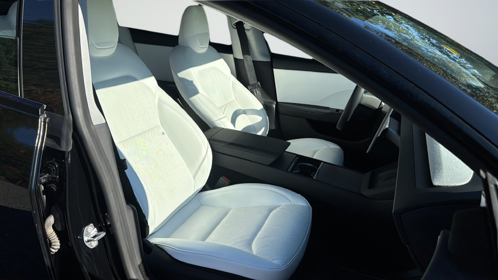 Used 2025 Tesla Model 3 Long Range RWD image 17