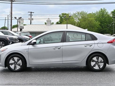 Used 2020 Hyundai Ioniq Blue FWD image 7