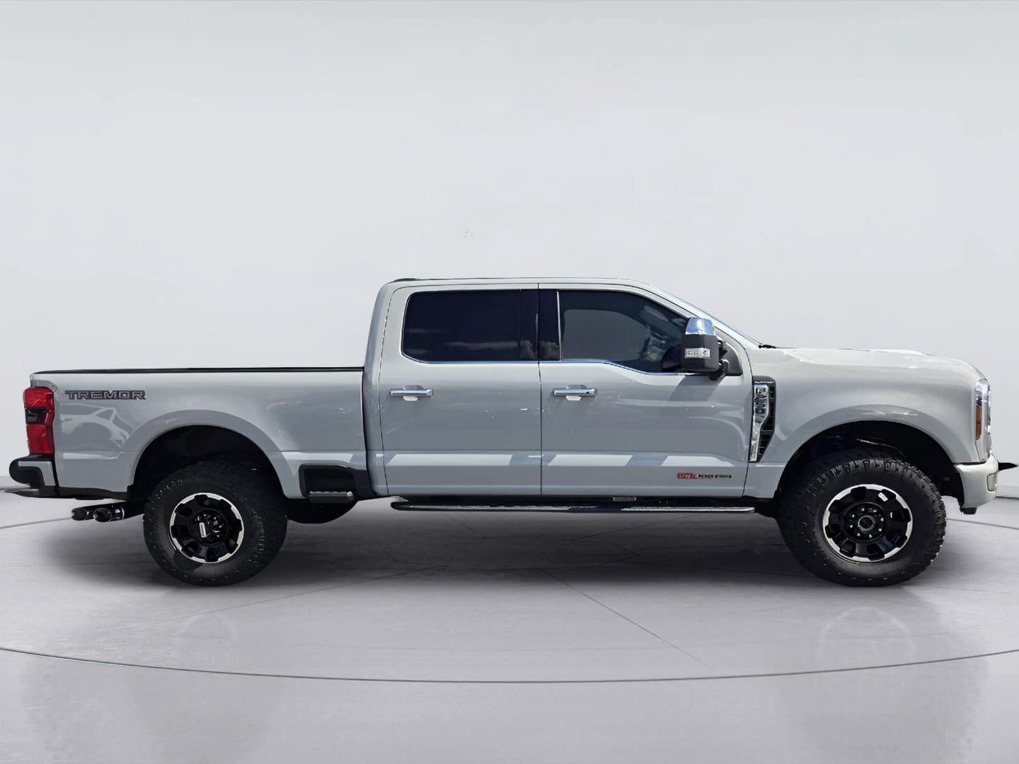 Used 2026 Ford F250 Platinum w/ Platinum Plus Package AWD/4WD image 4