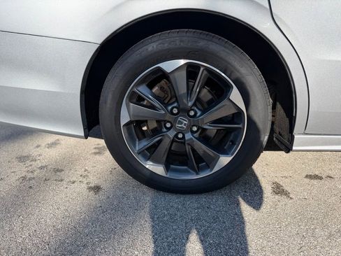 Used 2023 Honda Odyssey Elite image 9