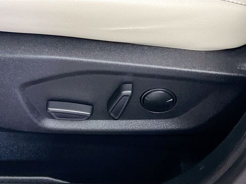 Used 2024 Ford Edge Titanium AWD/4WD image 15