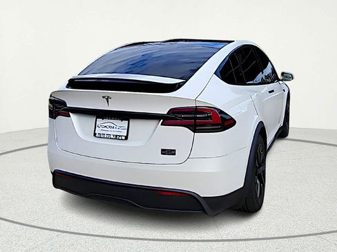 Used 2023 Tesla Model X Plaid image 5