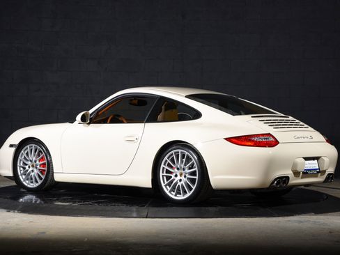 Used 2009 Porsche 911 Carrera S RWD image 30