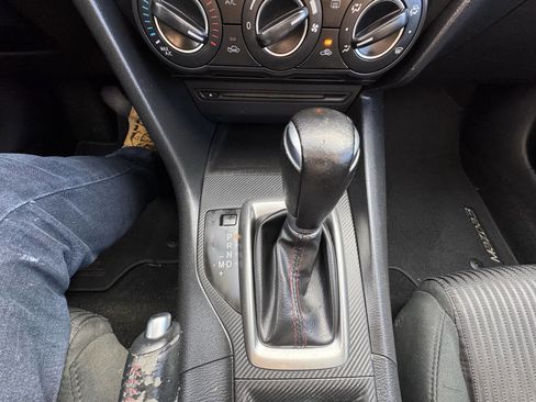 Used 2014 MAZDA MAZDA3 i Touring image 49