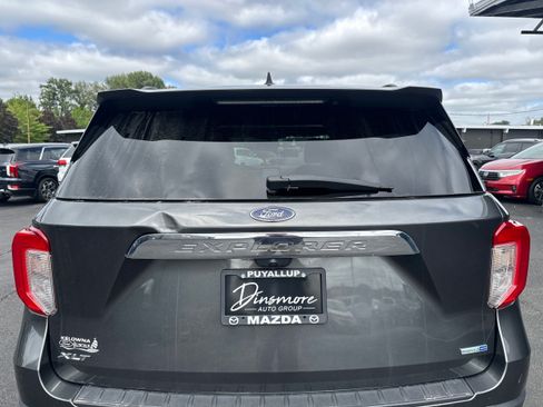Used 2020 Ford Explorer XLT w/ Equipment Group 202A AWD/4WD image 27