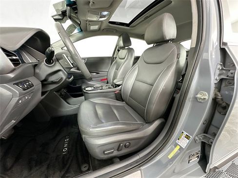 Used 2020 Hyundai Ioniq Limited image 3