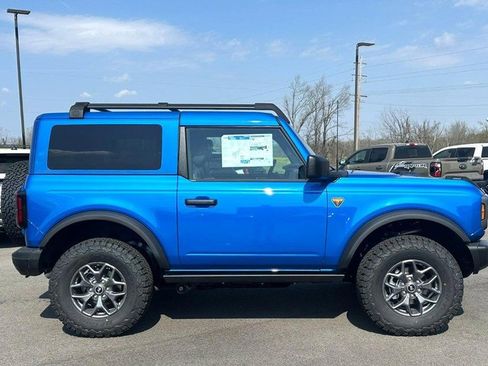 New 2025 Ford Bronco Badlands AWD/4WD image 2