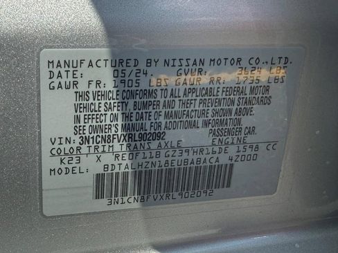 Used 2024 Nissan Versa SR FWD image 23