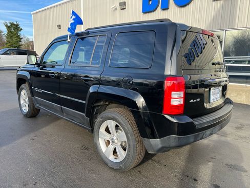 Used 2017 Jeep Patriot Latitude image 3