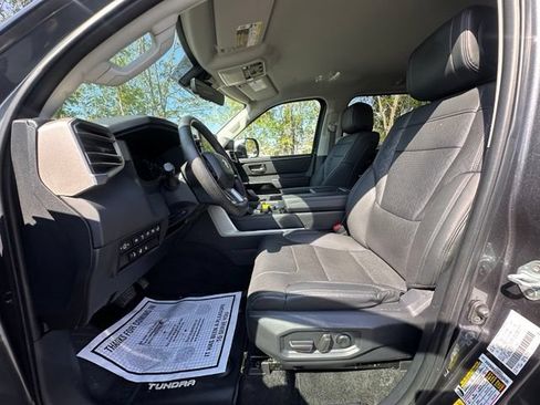 Used 2023 Toyota Tundra Limited AWD/4WD image 25