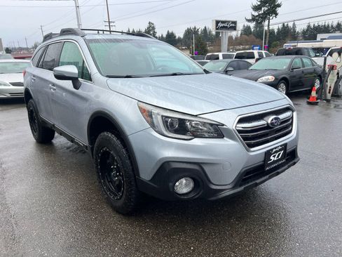 Used 2018 Subaru Outback 2.5i Premium image 2