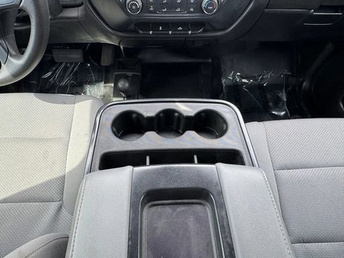 Used 2019 Chevrolet Silverado 2500 W/T AWD/4WD image 20