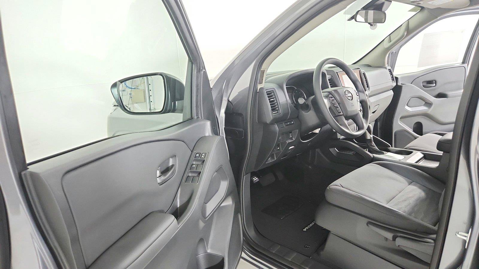 Used 2024 Nissan Frontier S w/ Technology Package AWD/4WD image 16