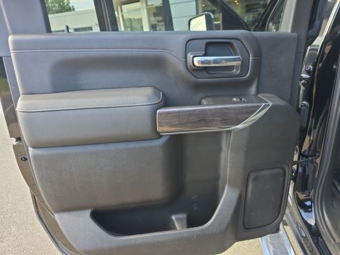 Used 2022 Chevrolet Silverado 2500 LTZ w/ LTZ Convenience Package AWD/4WD image 21