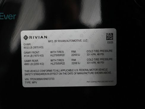 Used 2025 Rivian R1S Adventure AWD/4WD image 29