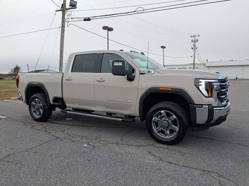 New 2026 GMC Sierra 2500 SLE w/ SLE Value Package; image 3