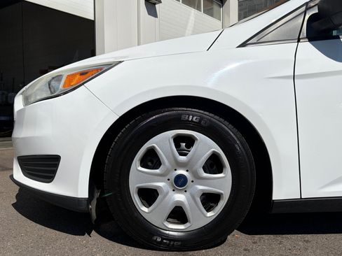 Used 2016 Ford Focus S FWD image 10