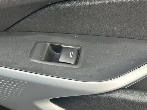 Used 2024 Chevrolet Trax LS FWD image 20