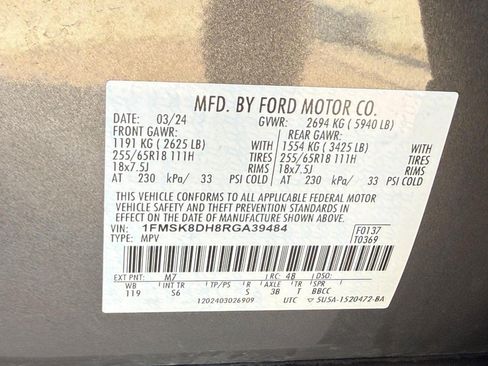 Used 2024 Ford Explorer XLT w/ Equipment Group 202A AWD/4WD image 28
