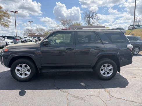 Used 2024 Toyota 4Runner SR5 image 1