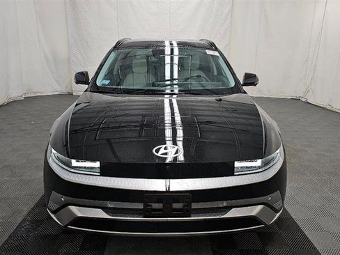 Used 2025 Hyundai Ioniq 5 Limited image 2