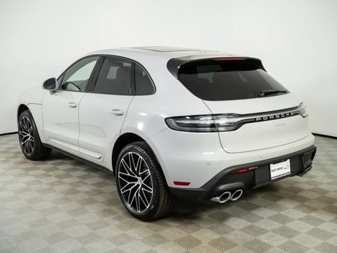 New 2026 Porsche Macan AWD/4WD image 3
