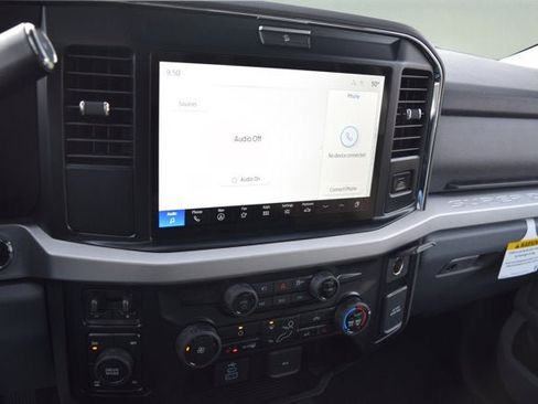 New 2026 Ford F250 XLT w/ XLT Premium Package image 9