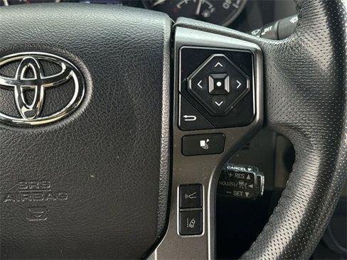 Used 2021 Toyota Tacoma TRD Sport image 16