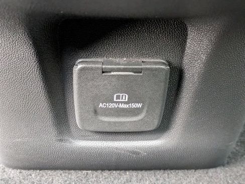 Used 2022 GMC Terrain SLT w/ Infotainment Package II FWD image 20