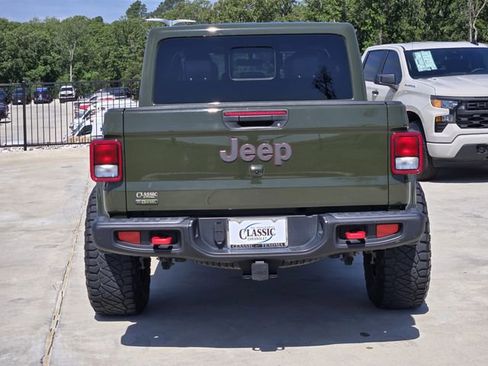 Used 2022 Jeep Gladiator Rubicon w/ Cold Weather Group AWD/4WD image 7