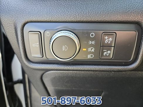Used 2020 Ford Explorer XLT w/ Equipment Group 202A AWD/4WD image 30