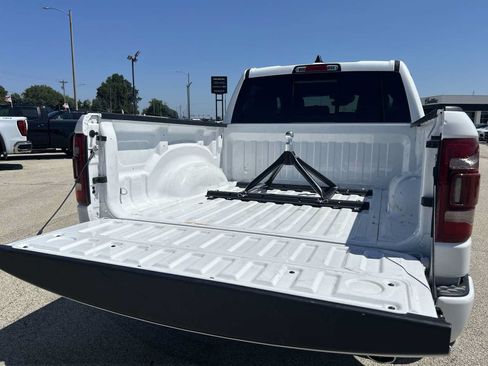 Used 2023 RAM 1500 Laramie AWD/4WD image 27