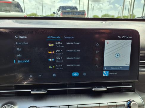 Used 2024 Hyundai Kona Limited FWD image 21