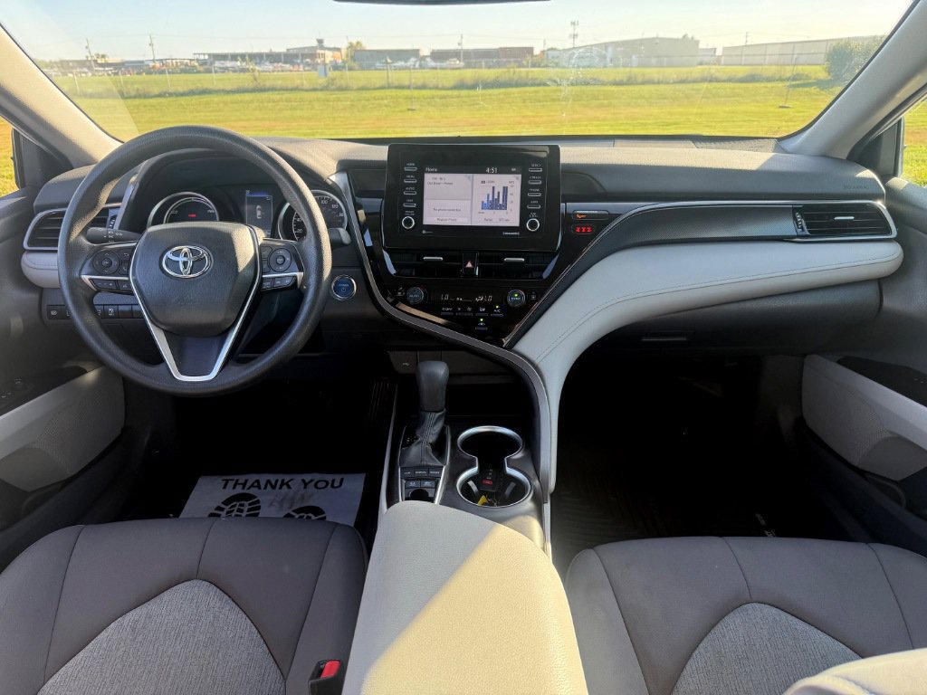 Used 2024 Toyota Camry LE FWD image 5