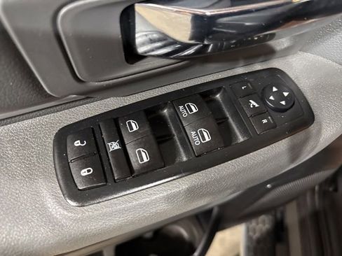 Used 2015 RAM 1500 Big Horn AWD/4WD image 3