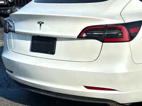 Used 2023 Tesla Model 3 Standard Range RWD image 10