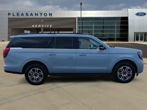 New 2026 Ford Expedition Max Active RWD image 6