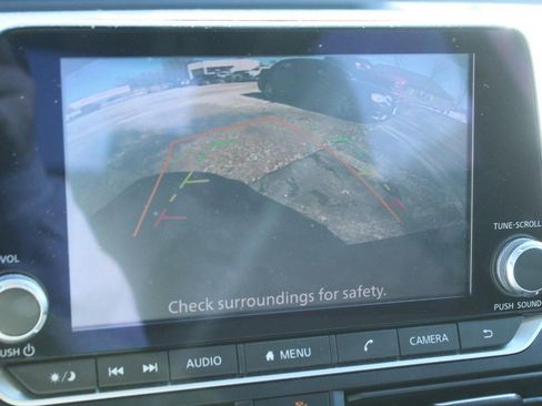 Used 2024 Nissan Altima 2.5 SV image 20