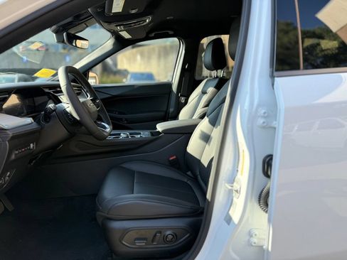 New 2026 Jeep Cherokee Limited AWD/4WD image 17