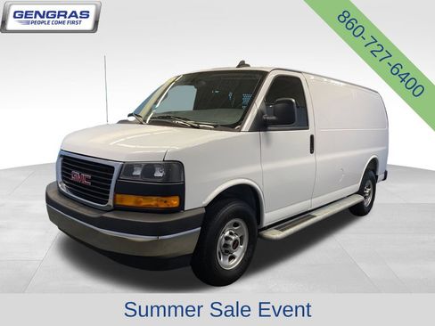 Used 2025 GMC Savana 2500 w/ Driver Convenience Package RWD image 4