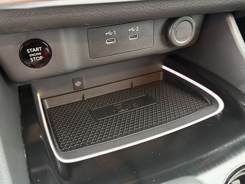 Used 2024 Nissan Rogue SL w/ SL Premium Package image 34