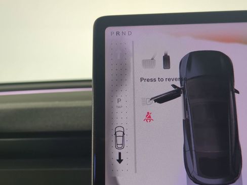 Used 2026 Tesla Model Y Long Range image 22