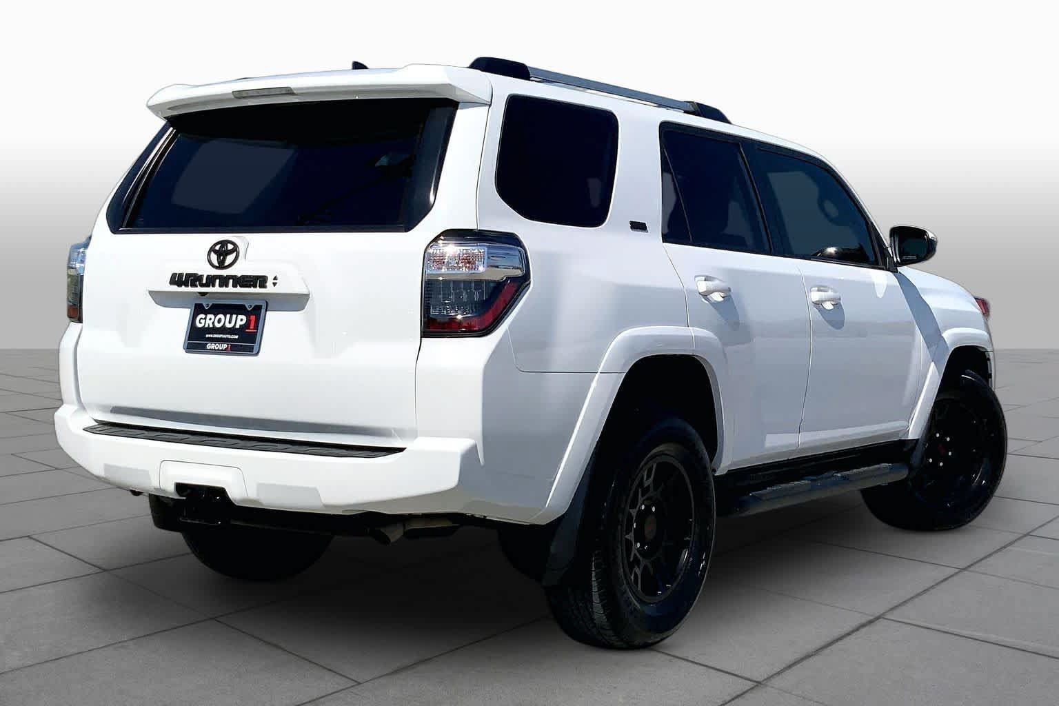 Used 2022 Toyota 4Runner SR5 RWD image 13