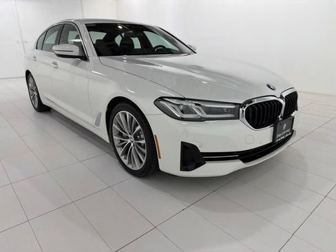 Certified 2023 BMW 530i xDrive w/ Convenience Package AWD/4WD image 7