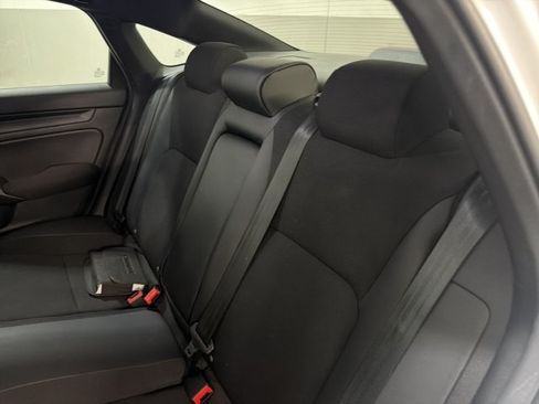 Used 2025 Honda Civic Sport image 10