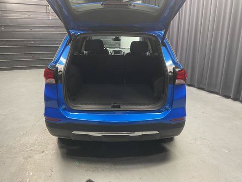Used 2024 Chevrolet Equinox LT FWD image 7