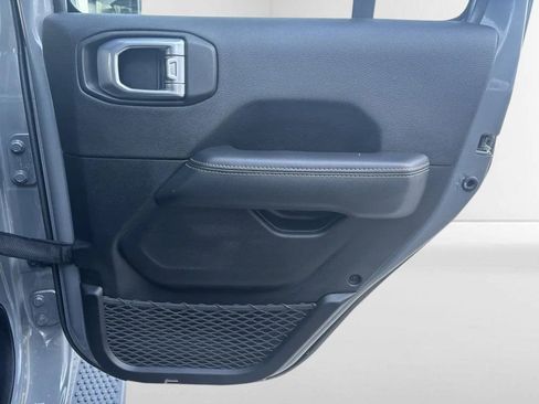 Used 2023 Jeep Wrangler Altitude image 24