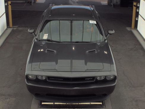 Used 2013 Dodge Challenger SXT RWD image 2