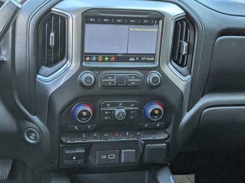 Used 2019 Chevrolet Silverado 1500 LT Trail Boss image 11