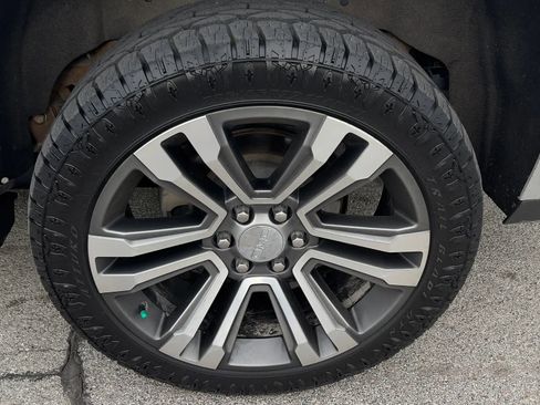 Used 2020 GMC Yukon XL Denali w/ Open Road Package image 16